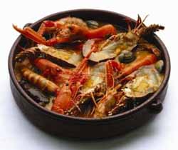 Cazuela de pescado y marisco